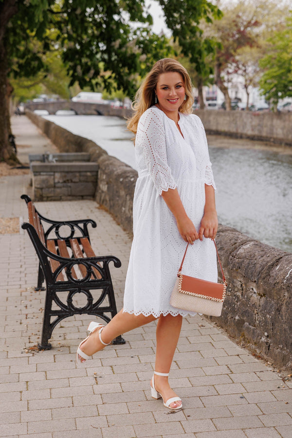 Carraig Donn White Lace Dress