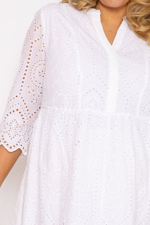 Carraig Donn White Lace Dress
