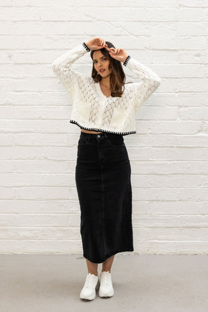 Carraig Donn White Tipped Edge Cardigan