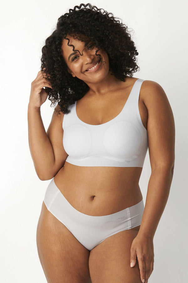 Carraig Donn Zero Feel Top in White
